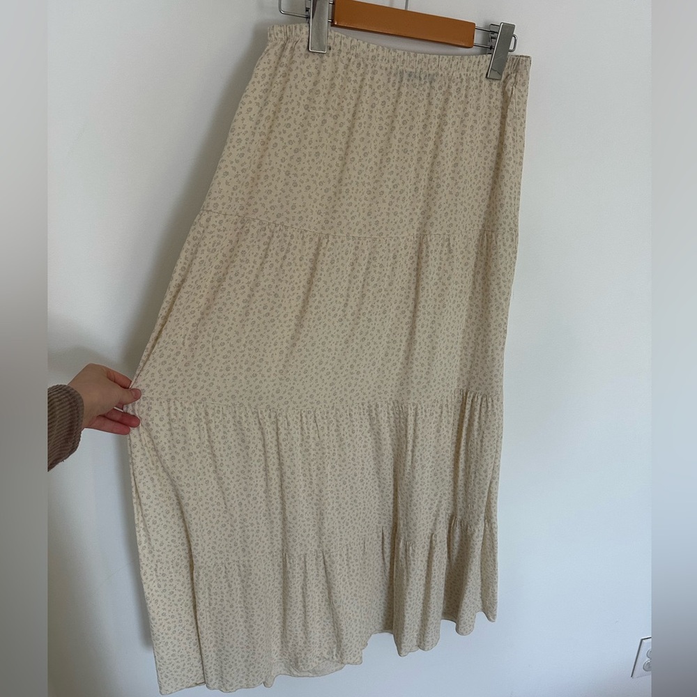 BRANDY MELVILLE Cottage Core Ditsy Floral Cream Maxi Skirt